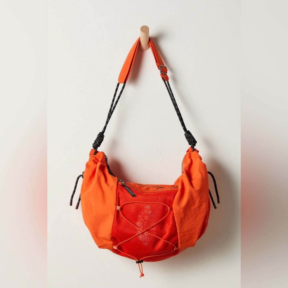 Free People🍊Happy Landing Sling Bag New With Tags 💎